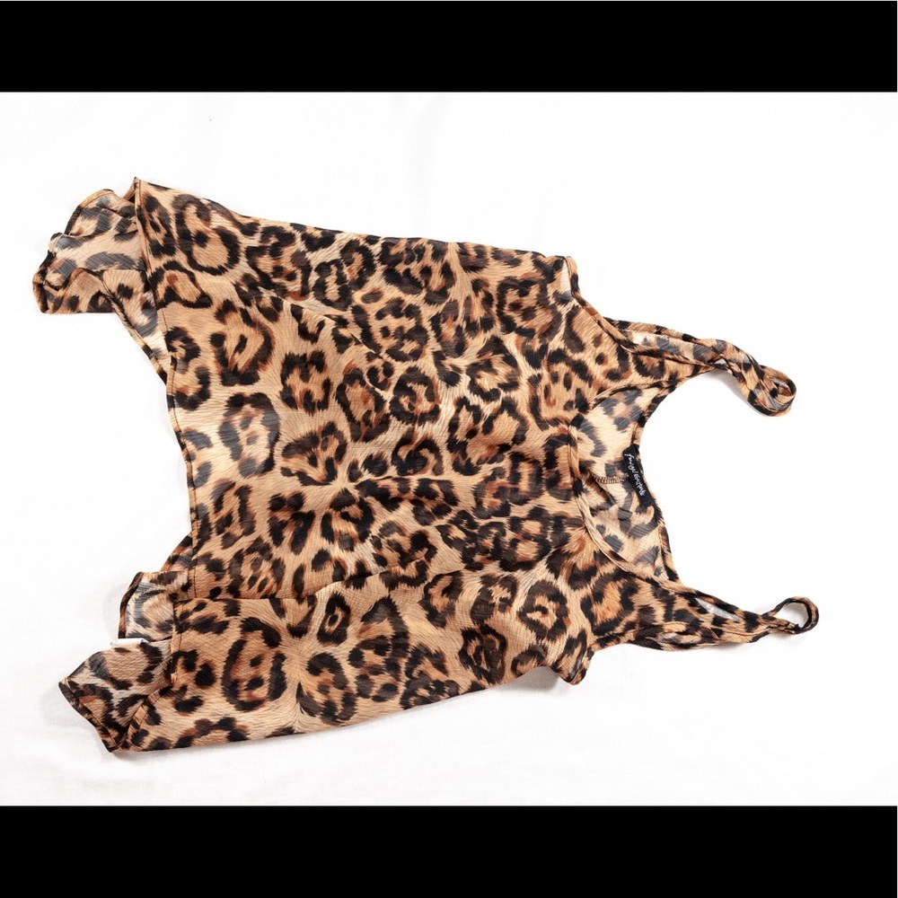 Leopard top